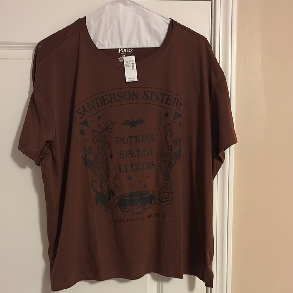 Disney Hocus Pocus Sanderson Sister tee